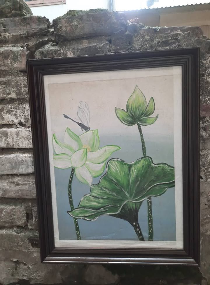 Tranh hoa sen trắng và chuồn chuồn — original_uncropped