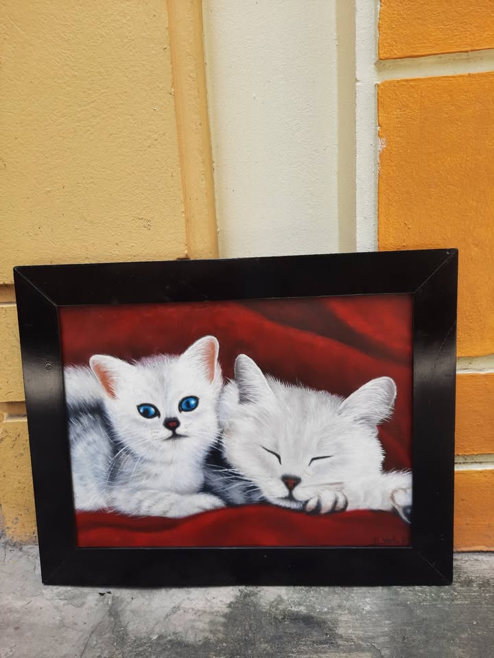 Tranh sơn dầu đôi mèo trắng — original_uncropped